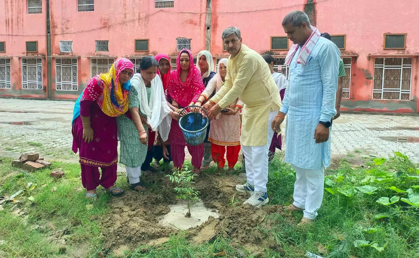 हिसार: पेड़-पौधे हमारे जीवन का आधार: रणधीर धीरू