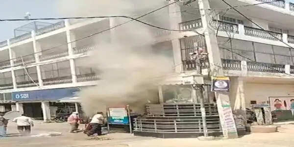 जींद : हड़ताल के बाद भी आग बुझाने पहुंचे दमकल विभाग कर्मचारी, निभाया नैतिक फर्ज