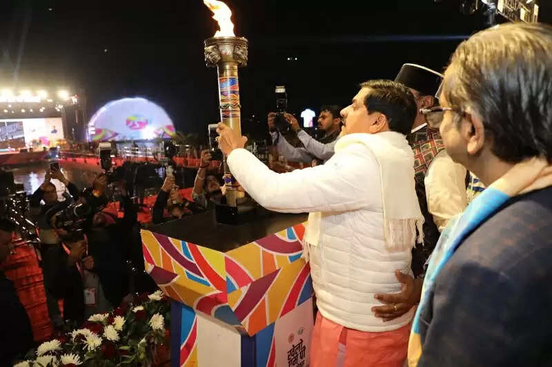 खेलो एमपी यूथ गेम्स की वॉटर प्रोजेक्शन और लेजर-शो के साथ हुई रंगारंग शुरुआत