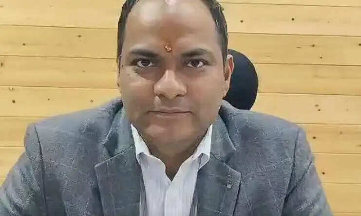 सरकारी दफ्तरों से बाजार तक ऊर्जा बचत की मुहिम, डीएम ने लागू किए नए नियम