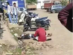 भोपाल: युवक को कॉलेज के छात्रों ने अधमरा होने तक बेरहमी से पीटा, छात्रा पर जबरन साथ चलने का दबाव बना रहा था