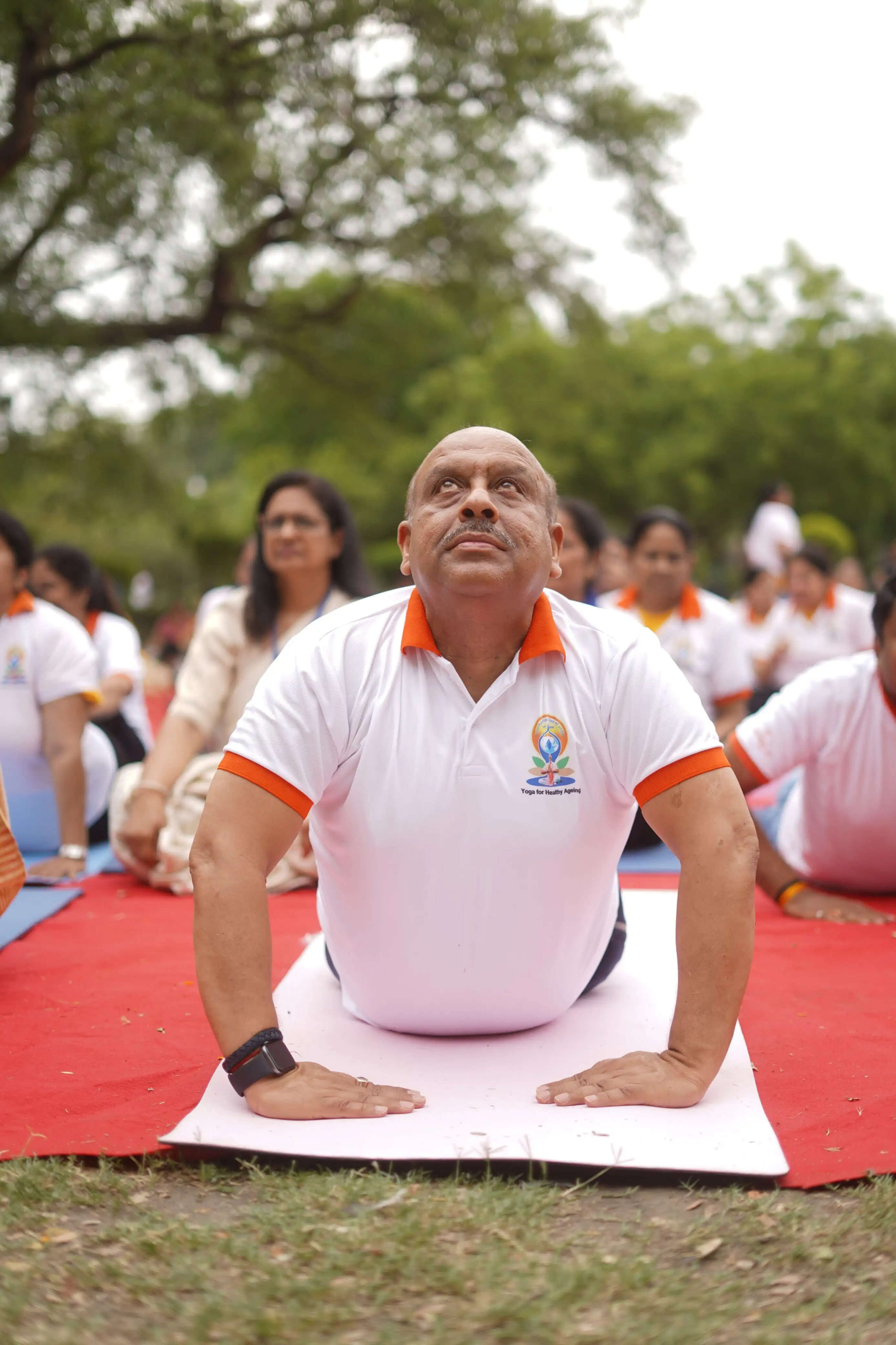 योग शरीर को सुदृढ़ और जीवन में संतुलन स्थापित करता है : विजेंद्र गुप्ता