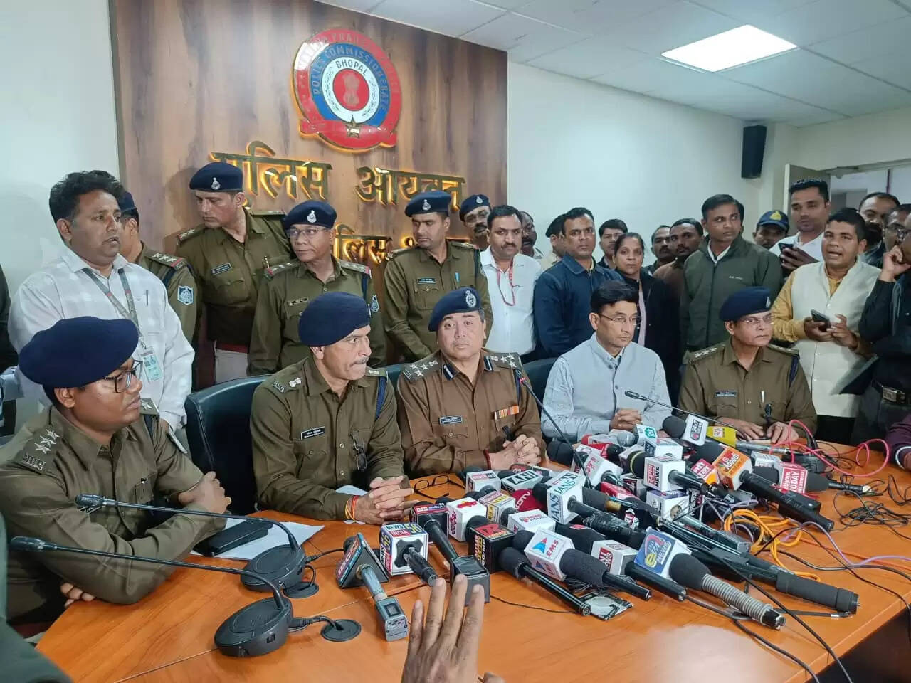 (अपडेट) भोपाल में राह चलती युवतियों पर हमला करने वाला सीरियल कटर बदमाश पुलिस गिरफ्त में