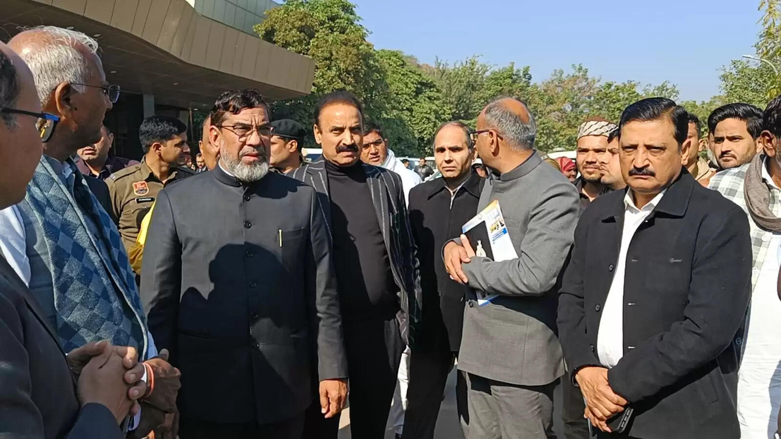 विधानसभा की लोक लेखा समिति ने किया मेडिकल कॉलेज का निरीक्षण,मिली कई खामियां