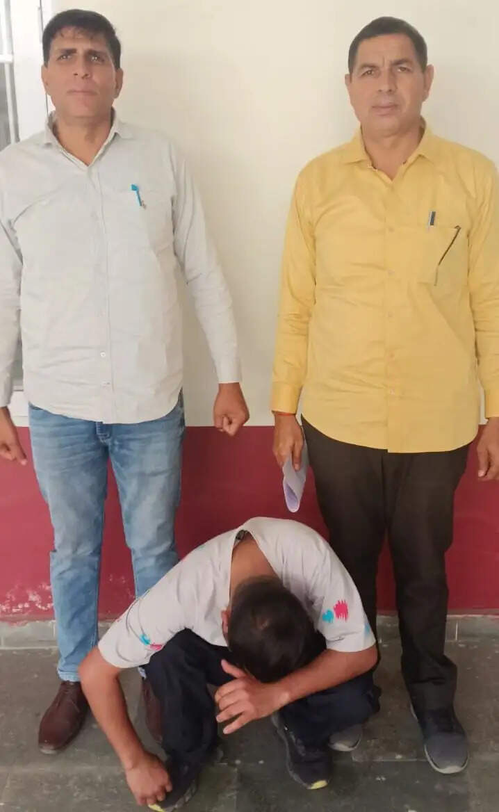 कैथल : बंधक बनाकर डकैती का फरार इनामी बदमाश काबू