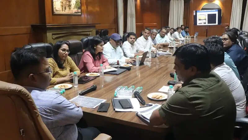 इंदौरः घरेलू सिलेंडर की हो रही पर्याप्त आपूर्ति