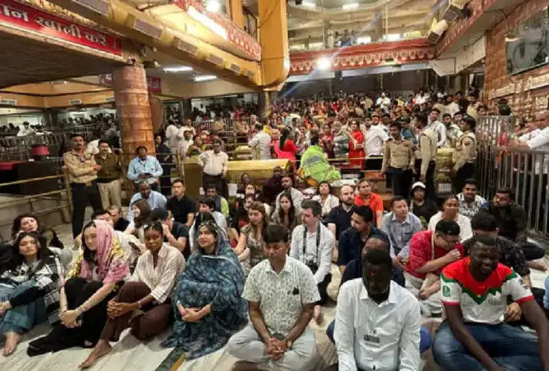 ग्लोबल साउथ के 43 राजनयिक उज्जैन पहुंचे, बाबा महाकाल के दर्शन किए