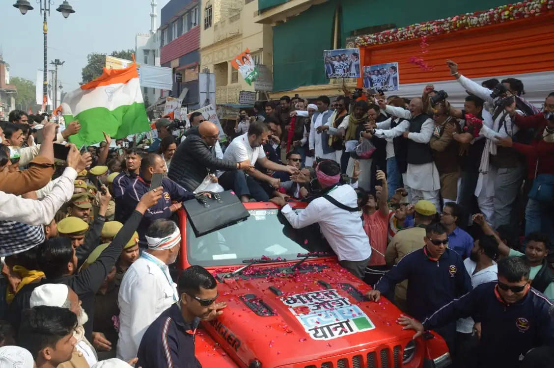 काशी पहुंची राहुल गांधी की न्याय यात्रा, कार्यकर्ताओं ने की अगवानी