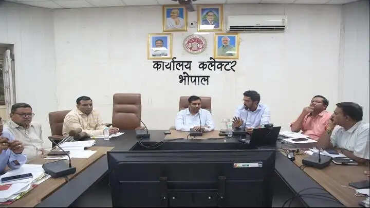 राजस्व महाअभियान 3.0 की तैयारी करें: कलेक्टर