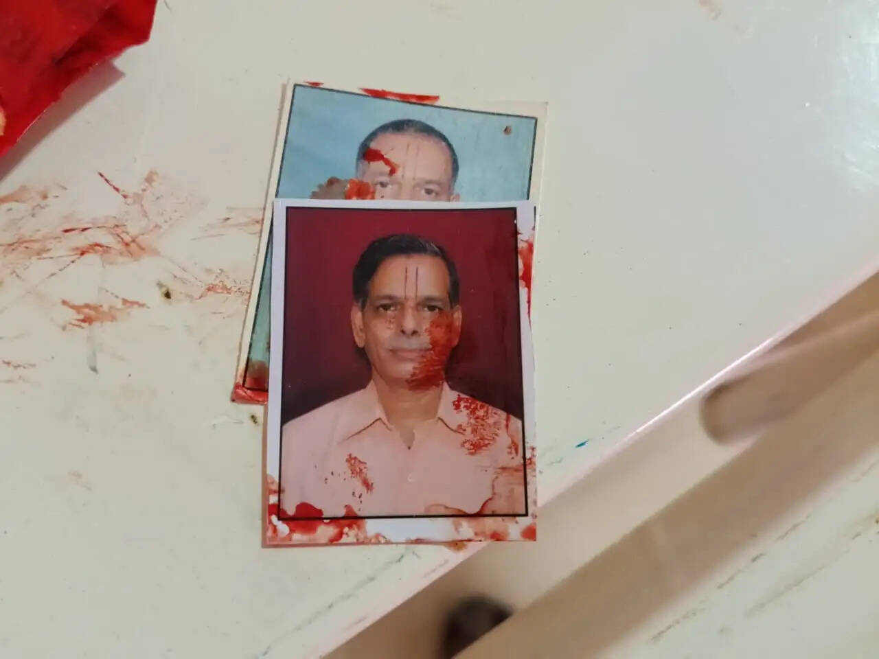 वाराणसी में चाइनीज मांझे ने ली साड़ी कारोबारी की जान, कज्जाकपुरा फ्लाईओवर पर हादसा