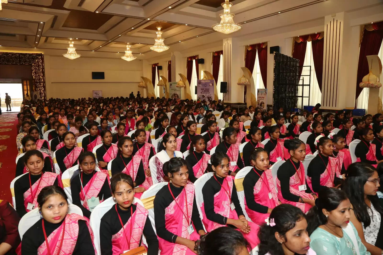 झारखंड के युवा बना सकते हैं देश और दुनिया में अपनी एक अलग पहचान : मंत्री