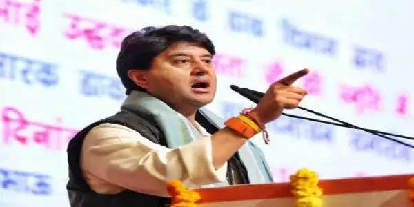 केन्द्रीय मंत्री सिंधिया ने भोपाल में स्वतंत्रता सेनानी उद्धवदास मेहता की स्मृति में जारी डाक टिकट का किया विमोचन