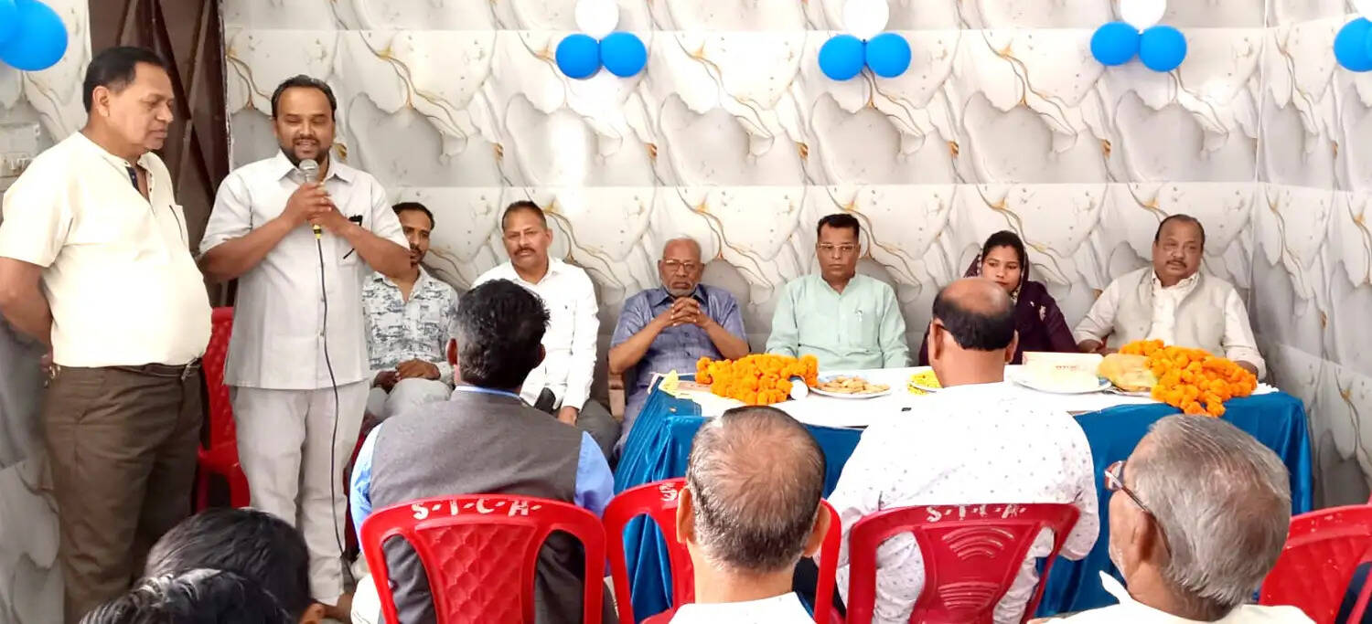 जयंती पर बाबा साहब को कांग्रेस नेता एवं कार्यकर्ताओं ने दी श्रद्धांजलि