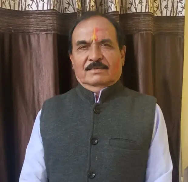 आंगनबाड़ी कर्मियों को राज्यकर्मी का दर्जा दे सरकार : जेपी पांडेय