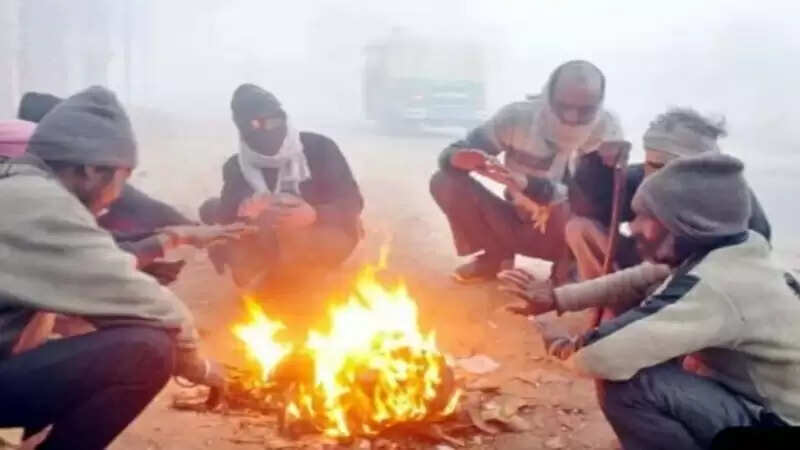 मध्‍य प्रदेश में शीतलहर का कहर, 31 शहरों में तापमान 10 से नीचे, कोहरे की वजह से कई ट्रेनें लेट