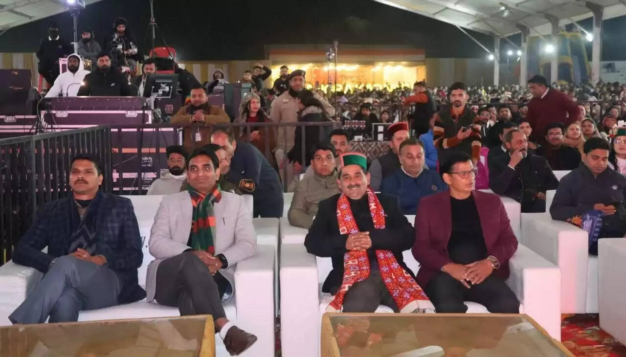 कांगड़ा वैली कार्निवाल की पांचवीं संध्या पर हिमाचली संस्कृति और ड्रोन शो की रही धूम