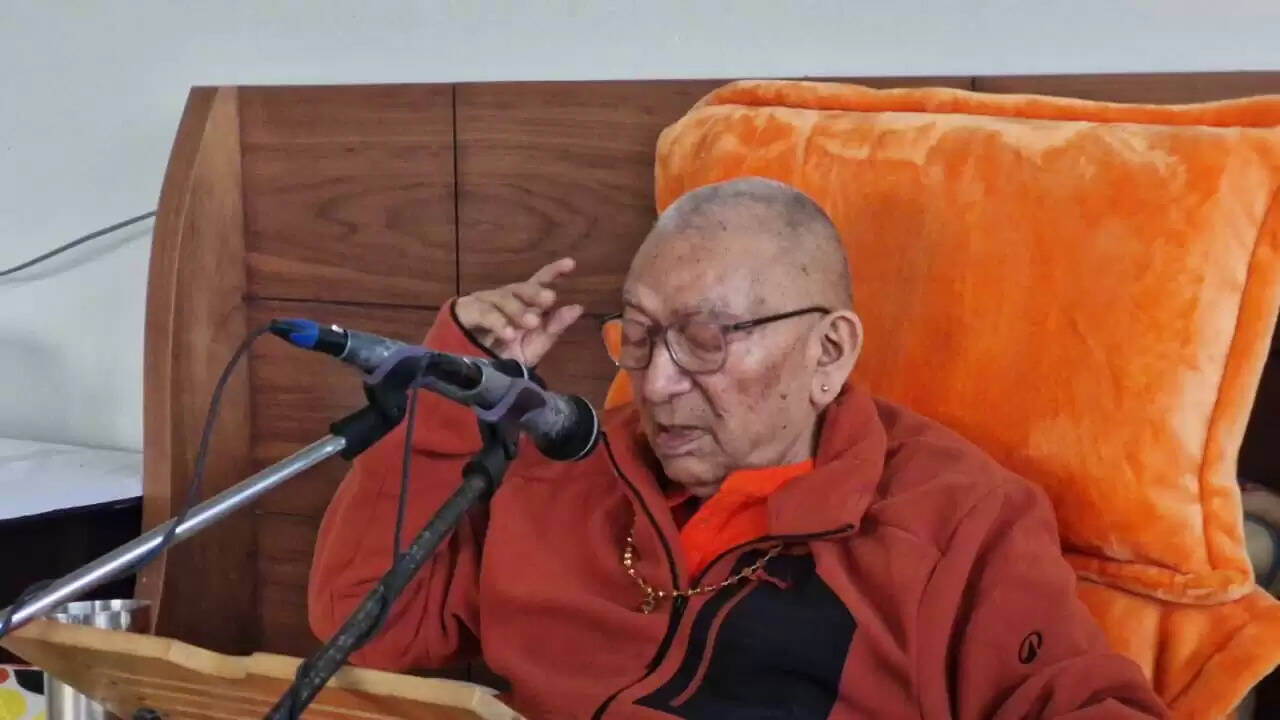 स्वामी रामस्वरूप जी ने जसरोटा विधायक के आवास पर शाश्वत वैदिक ज्ञान का प्रसार किया