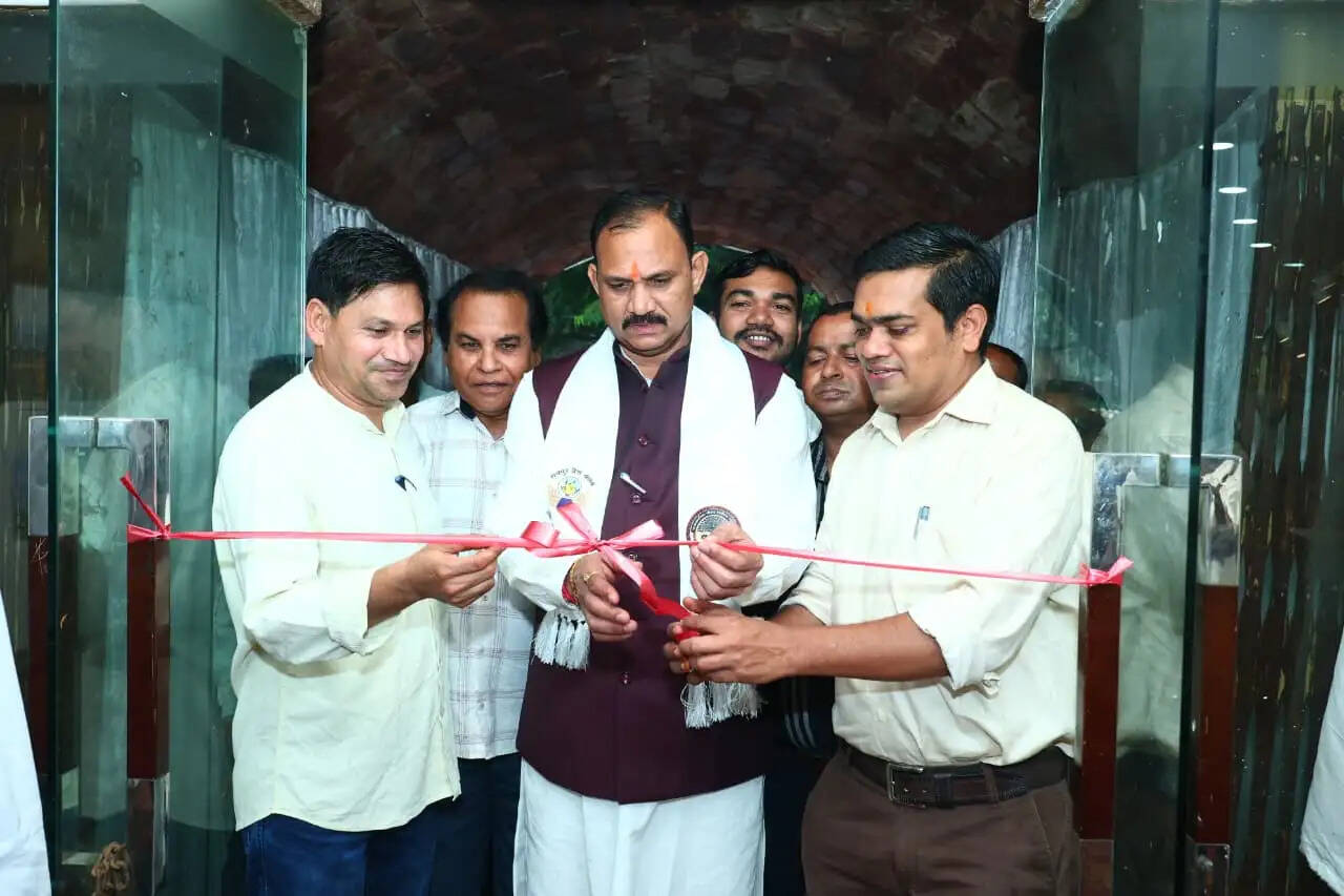 स्वास्थ्य मंत्री जायसवाल ने किया दृश्य संवाद 2026 का शुभारंभ
