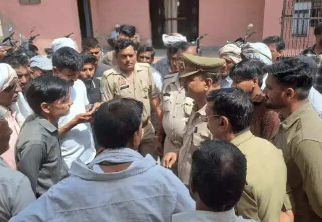 दो पहिया वाहनों की टक्कर में वृद्ध की मौत