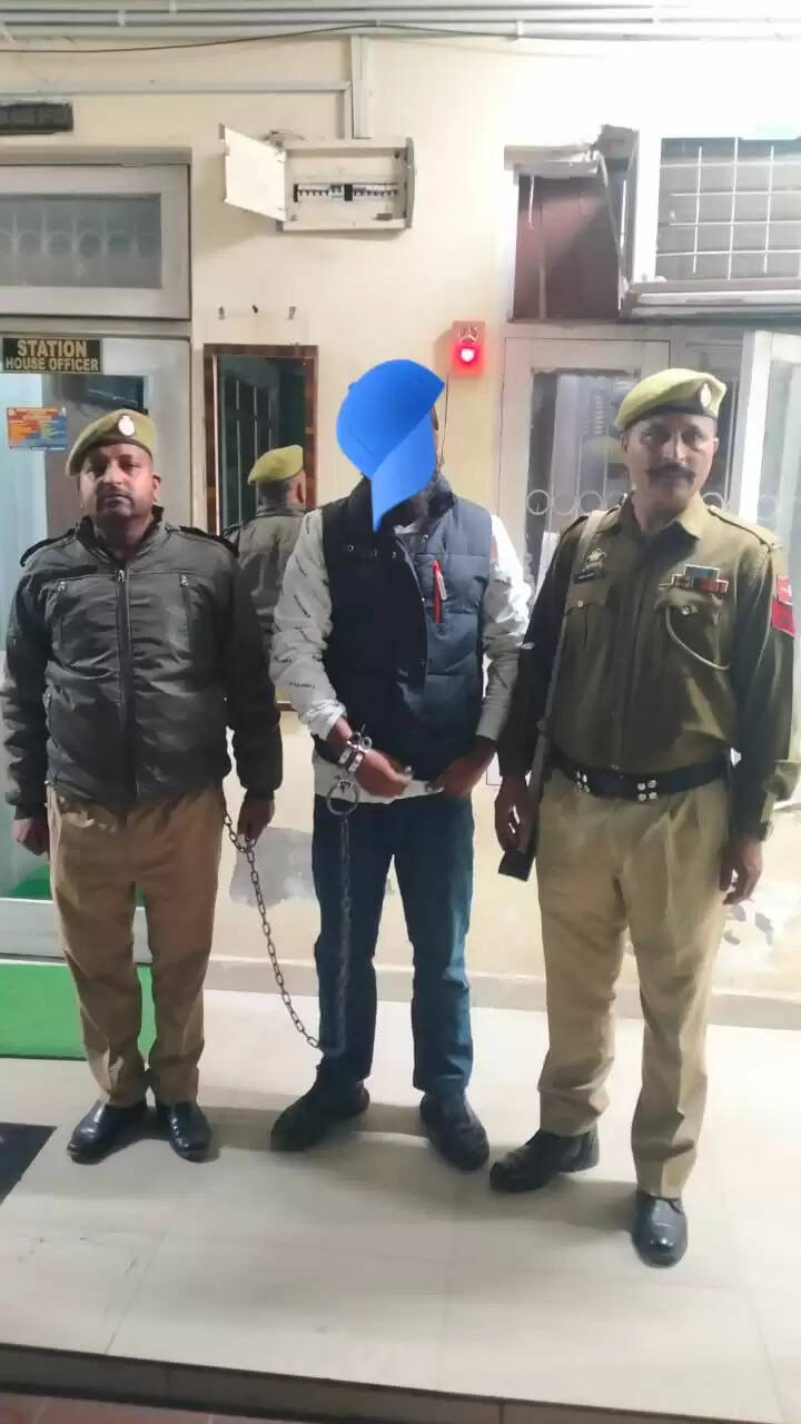 मीरां साहिब क्षेत्र के एक कुख्यात अपराधी पर जम्मू पुलिस ने जन सुरक्षा अधिनियम (पीएसए) के तहत मामला किया दर्ज