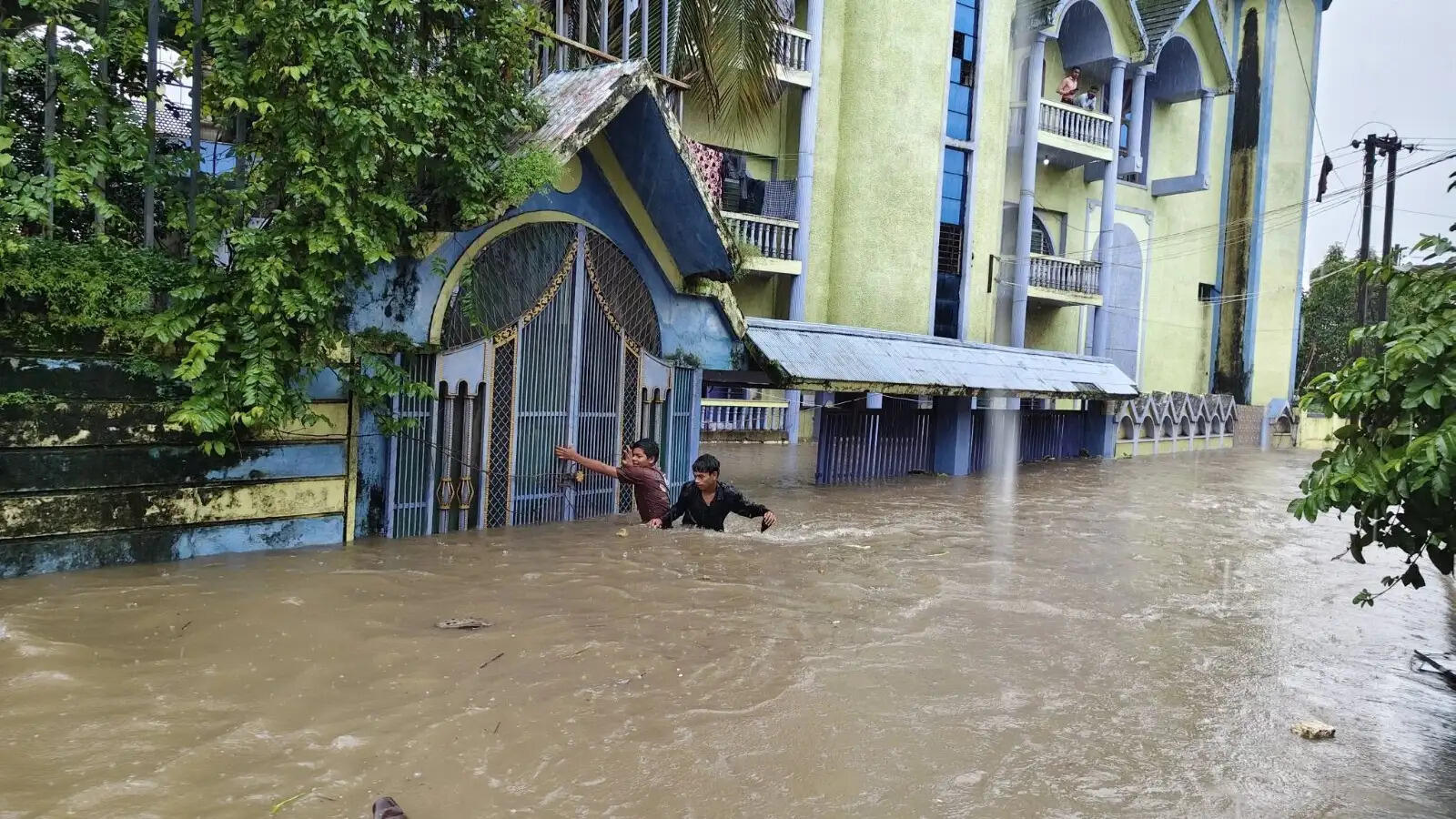 कोरबा में बारिश से कई वार्डों में जलभराव, नाले का गंदा पानी घरों में घुसा