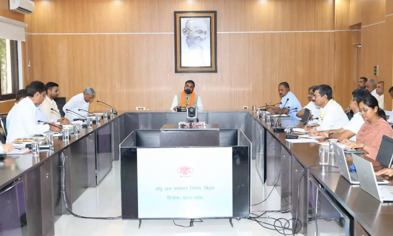 मुख्यमंत्री ने लघु जल संसाधन विभाग को राजकीय नलकूपों के रख-रखाव एवं संचालन सौंपने का दिया निर्देश