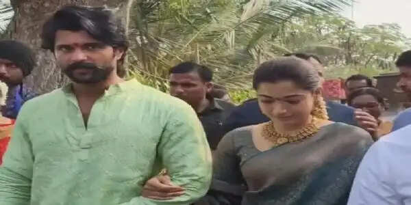 शादी के बाद पूजा-पाठ में जुटे रश्मिका और विजय, रिसेप्शन पार्टी 4 मार्च को