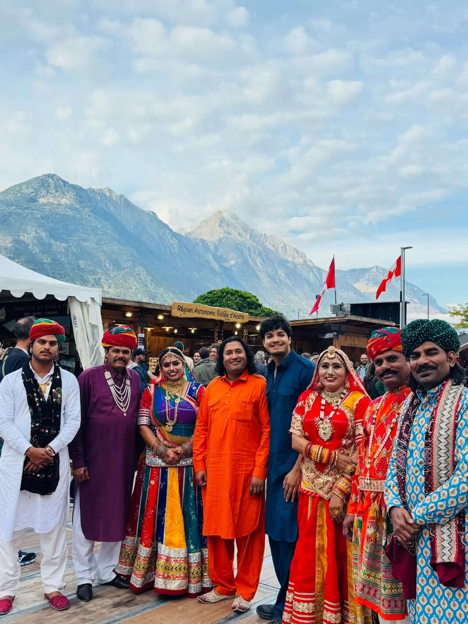 स्विट्जरलैंड में रहीस भारती और धोद ग्रुप ने लहराया राजस्थान की लोक संस्कृति का परचम