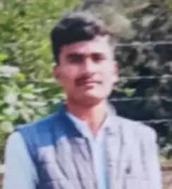 वाराणसी में 12वीं के छात्र ने फांसी लगा की आत्महत्या,परिजन स्तब्ध