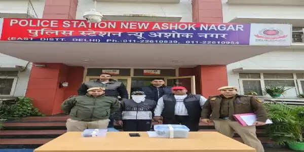 हत्या के प्रयास के मामले में नाबालिग समेत दो को पकड़ा