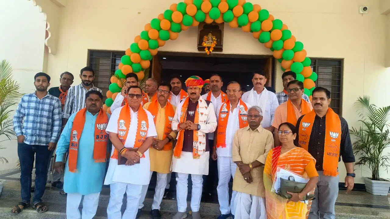 डूंगरपुर में भाजपा का मिशन 40: हर वार्ड में कमल खिलाने उतरे कार्यकर्ता- राष्ट्रीय महामंत्री गजेंद्र पटेल