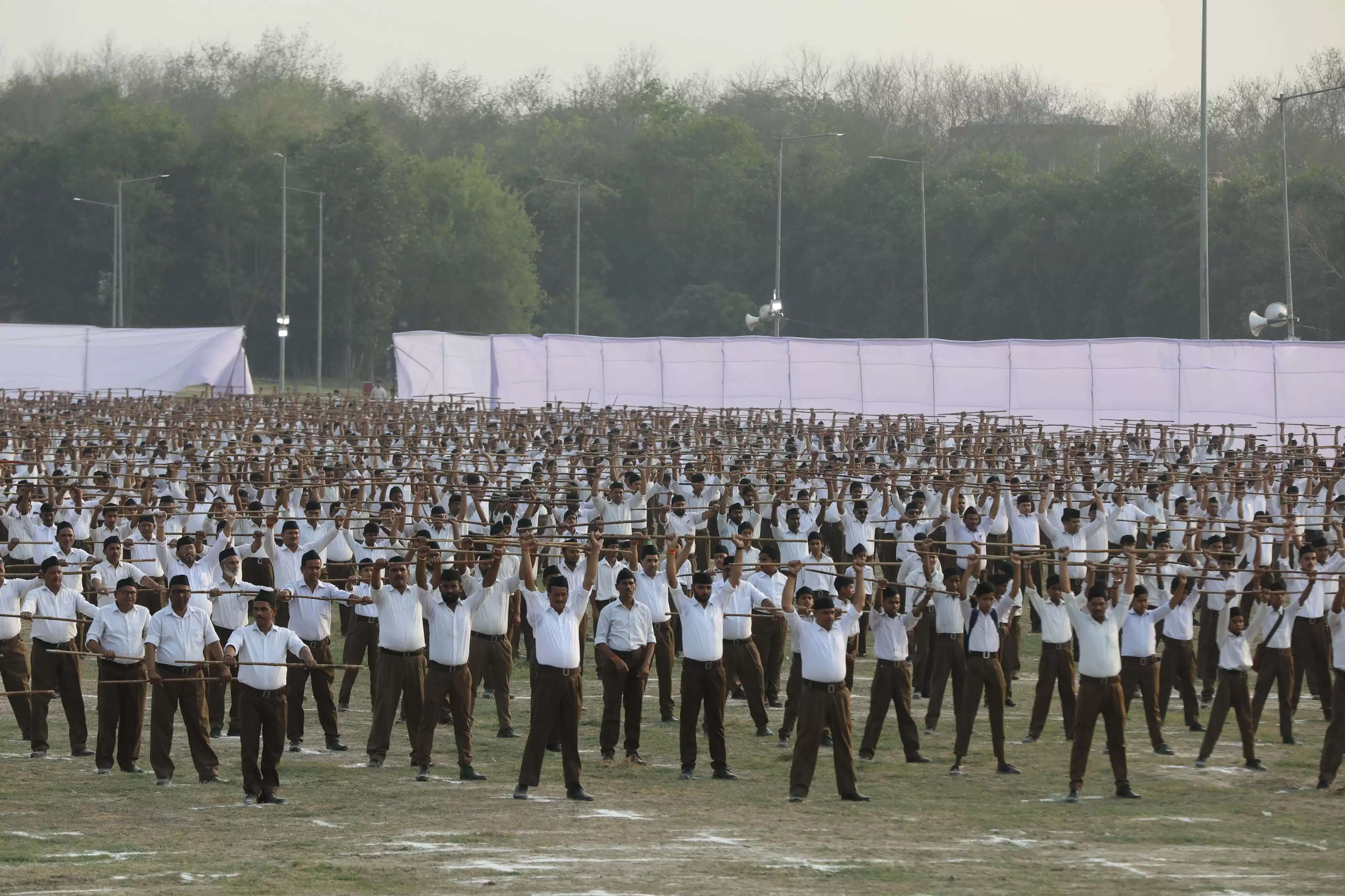 भारत को परम वैभव पर ले जाने के लिए शाखा पर साधना करते हैं स्वयंसेवक: दत्तात्रेय होसबाले
