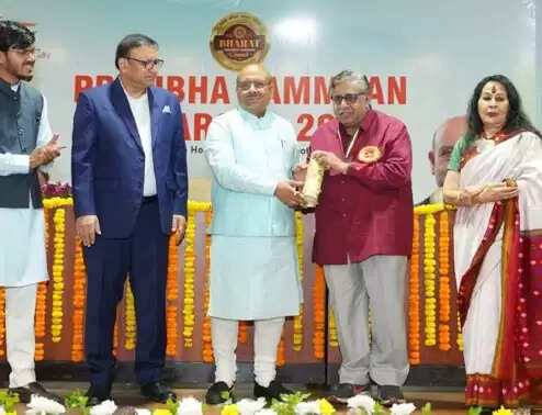 आर एस वर्मा को लोक प्रशासन एवं समाज सेवा के क्षेत्र में मिला भारत प्रतिभा सम्मान