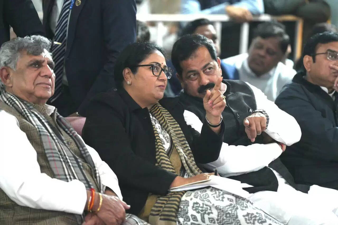 (बजट) विकसित भारत का है ये बजट : रेखा गुप्ता