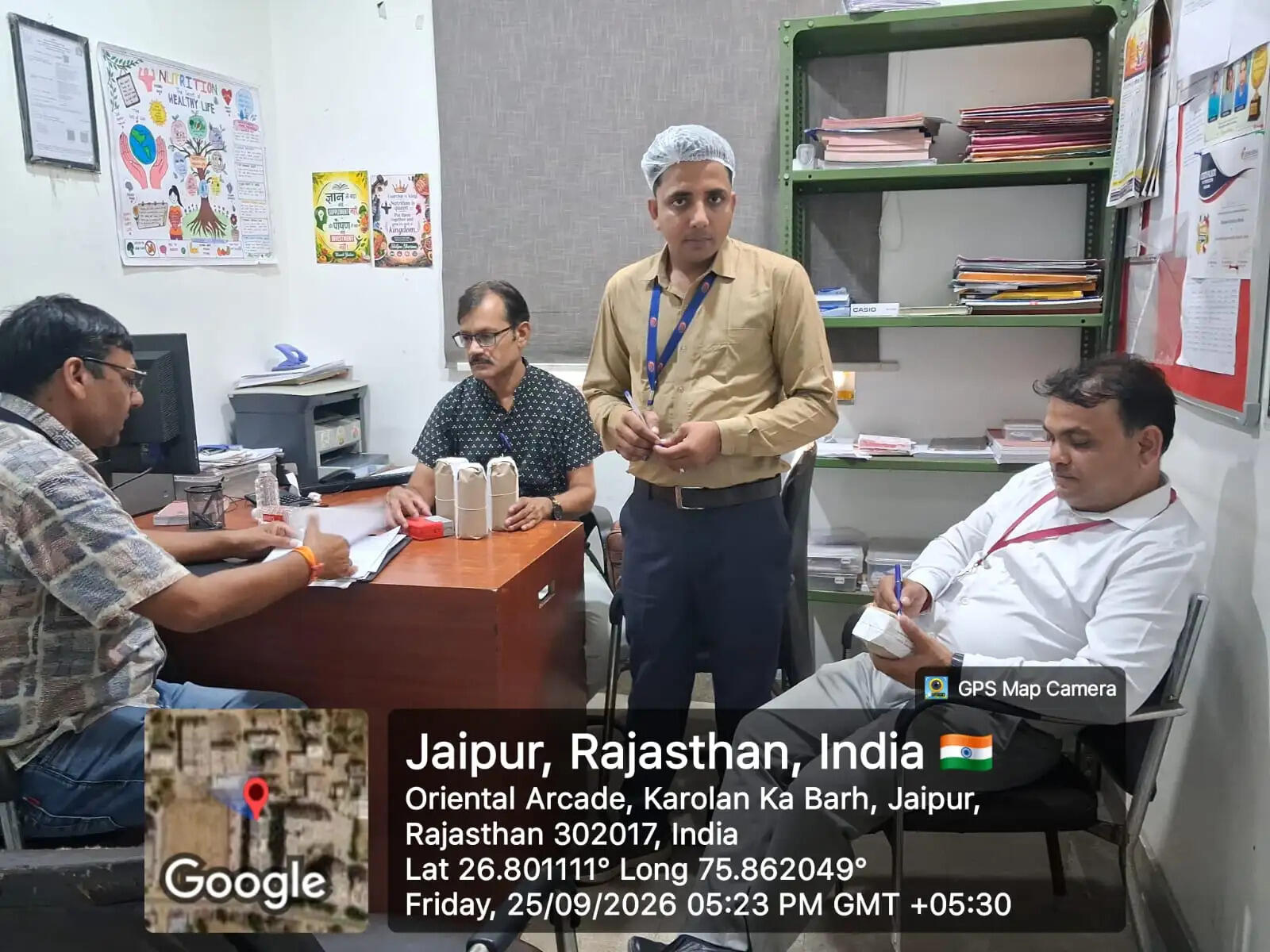अस्पतालों की कैंटीन एवं मेस किचन और अस्पतालों के बाहर स्थित ढाबों एवं फूड स्टॉल्स का सघन निरीक्षण