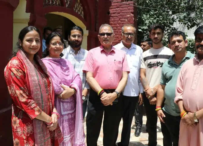 राज्यपाल ने डोगरी पंजाबी शब्दकोष का विमोचन किया