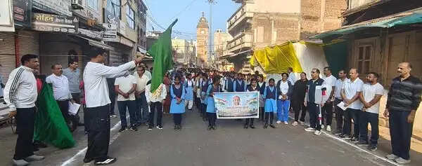 हरदा में राष्ट्रीय एकता दिवस पर निकली ‘रन फॉर यूनिटी’ मैराथन