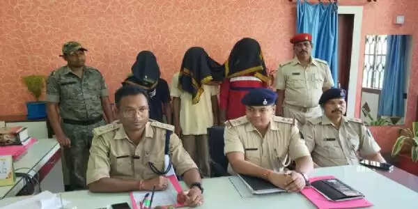 हत्या मामले में तीन आरोपित गिरफ्तार