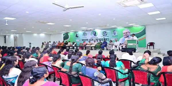 ‘नीतीश संवाद - जीविका के 20 साल बेमिसाल’ को पूरे बिहार में उत्सव के रूप में मनाएंगे: उमेश सिंह कुशवाहा