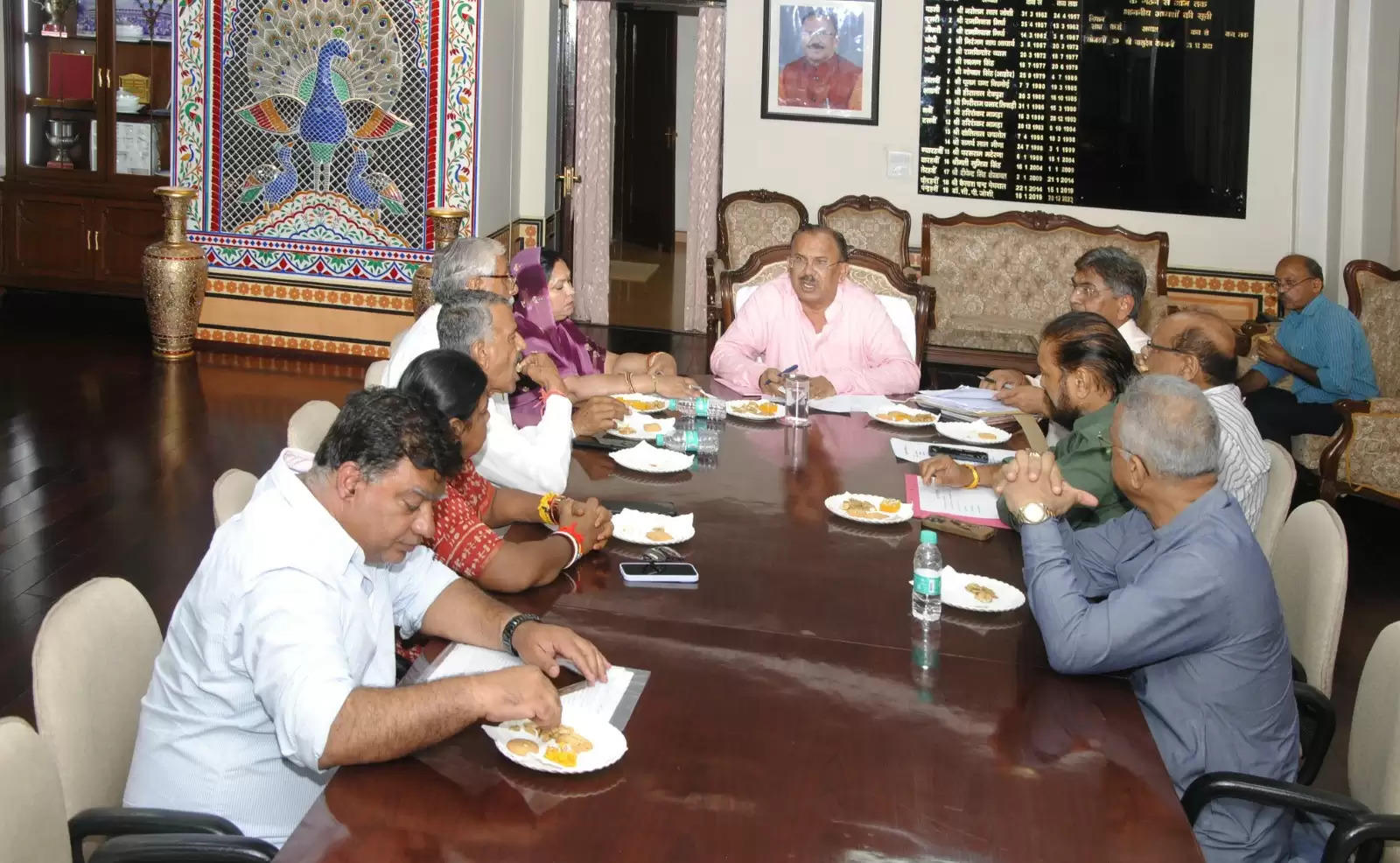 समितियों की बैठकों और परीक्षणों की संख्या बढाने की आवश्यकता-  देवनानी