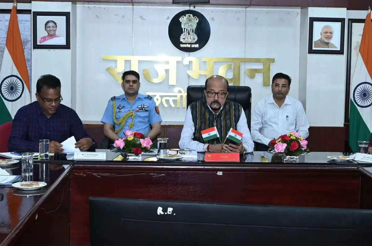 रायपुर : मानवीय संवेदना के साथ आकांक्षी क्षेत्रों में विकास कार्य करें : राज्यपाल  डेका