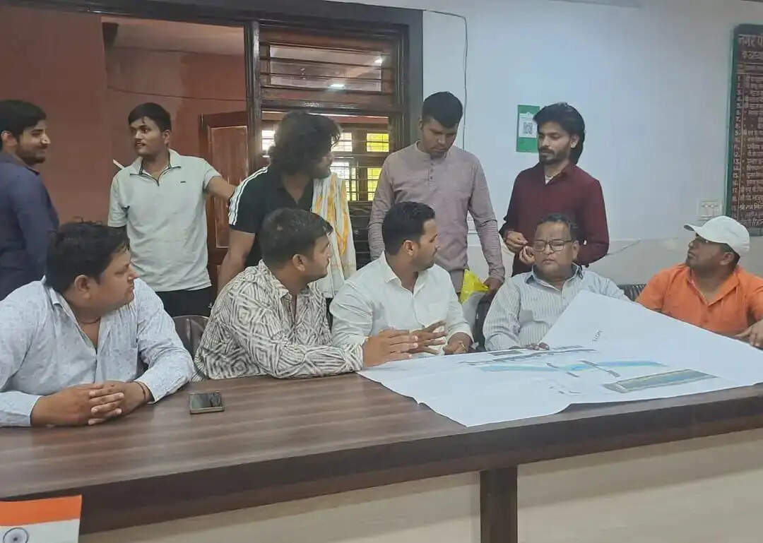 हाथरस में करवन नदी को स्वच्छ व सुंदर बनाने के लिए बनी याेजना, बैठक में हुई विचार