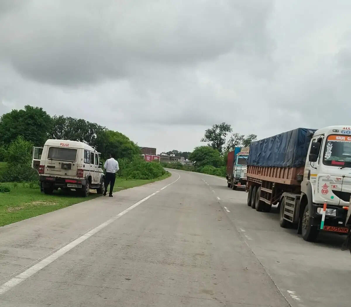 अनूपपुर: यातायात हाईवे चौकी फुनगा बंद होने के बाद भी जिले की यातायात व्यवस्था हुई बेपटरी