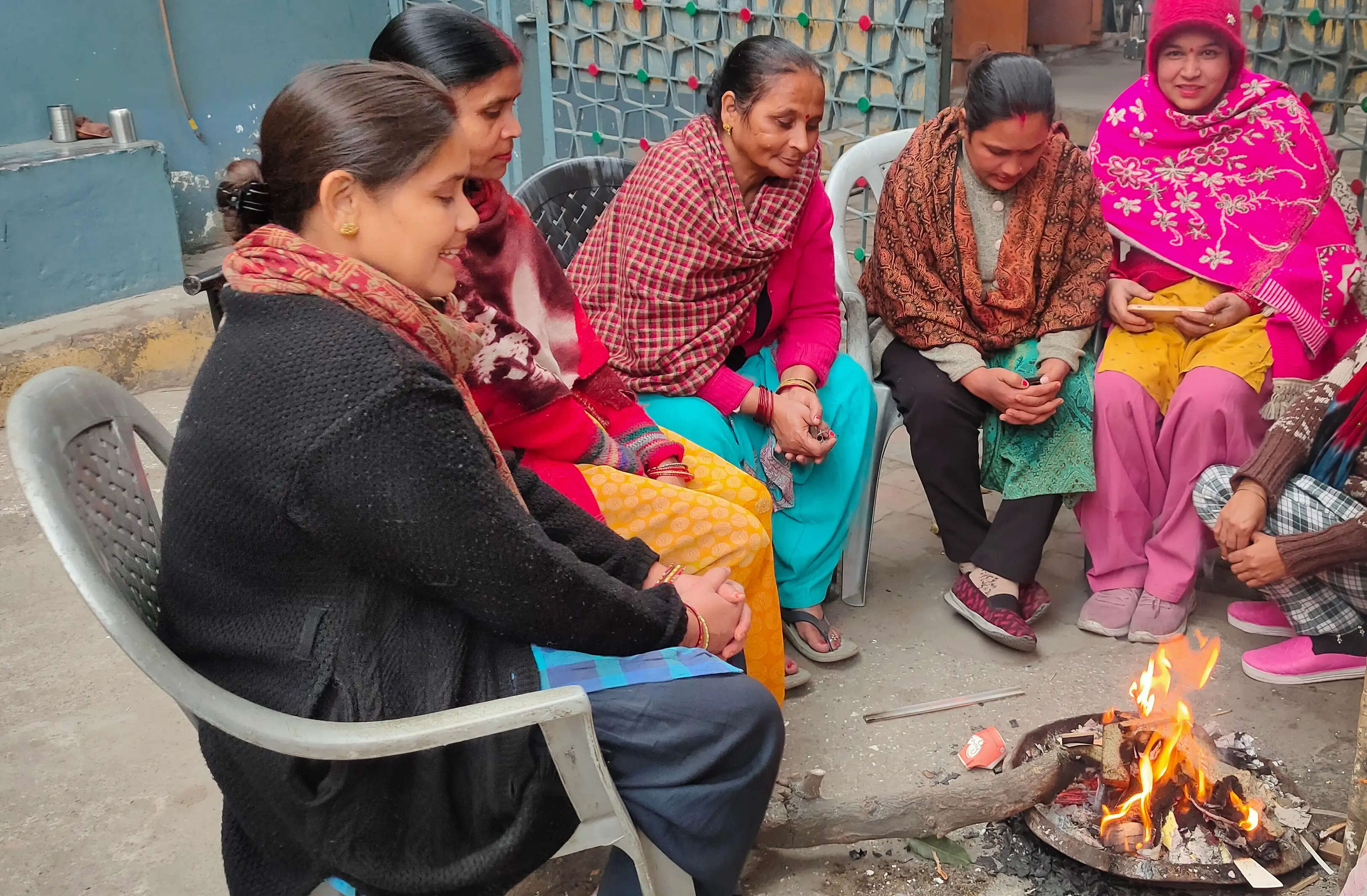 मुरादाबाद में लगातार चौथे दिन भी नहीं निकला सूरज, शीत लहर का प्रकोप जारी