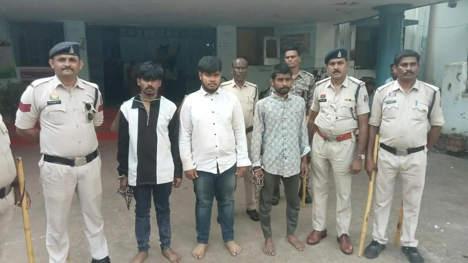 हेरोइन की बिक्री व तस्करी करते धमतरी व कुरूद के तीन युवक गिरफ्तार