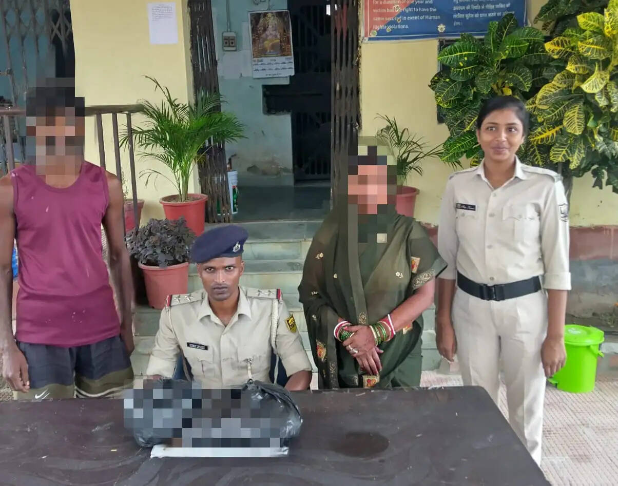 1.400 किलोग्राम गांजा के साथ दो अपराधकर्मी गिरफ्तार
