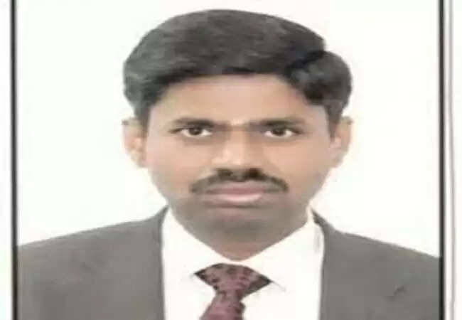 पावर कारपोरेशन के अध्यक्ष ने विद्युत व्यवस्था के सुधार कार्य में तेजी लाने के दिये निर्देश