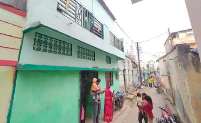 इंदौर के भागीरथपुरा में फूड पाइजनिंग के कुछ लोगों की तबीयत बिगड़ी,सभी की स्थित सामान्य