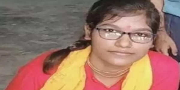 शिक्षिका शिवानी वर्मा हत्याकांड मामले में पुलिसिया दबिश में साजिशकर्ता राजा और छोटू ने कोर्ट में किया सरेंडर