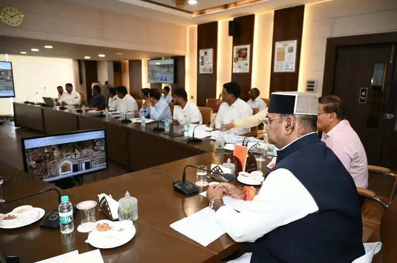 अंतरराष्ट्रीय स्पोर्ट्स कॉम्प्लेक्स का जल्द पूरा करें हैंड ओवर, गुणवत्ता से समझौता नहीं होगा : मंत्री सारंग